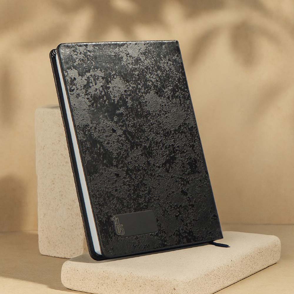 تقویم 1405 برند آپادانا کد16 چرم پترن