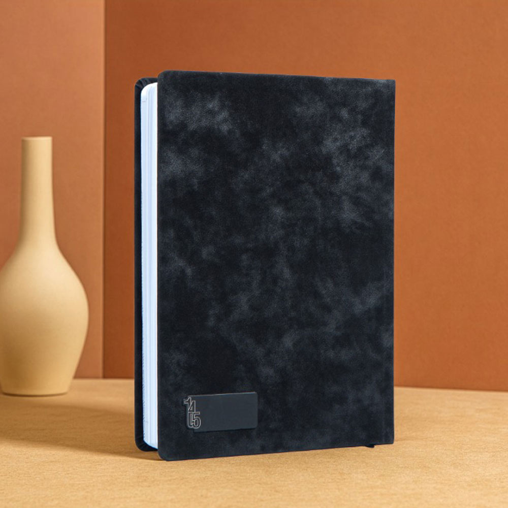 تقویم 1405 برند آپادانا کد46 چرم جیر جمعه جدا